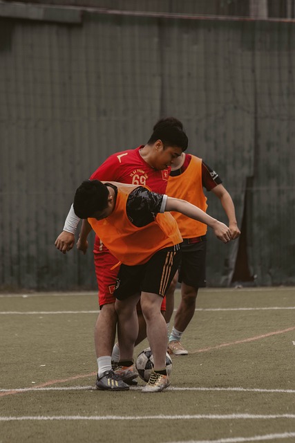 亚冠生死博弈！布里兰主场怒怼江原FC，8球神锋剑指出线